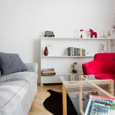 Elegance At The Opera Apartament
