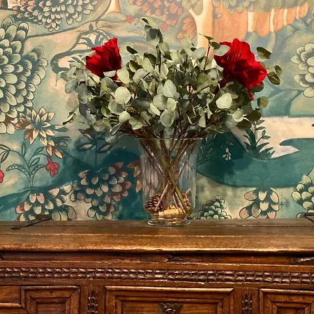 Elegance At The Opera * בודפשט